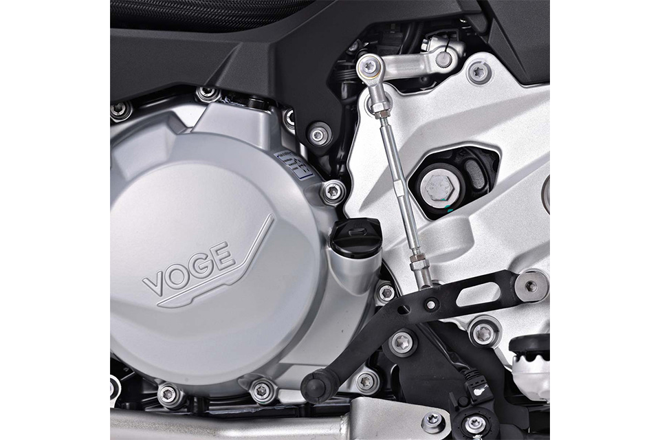 Moto Voge 900 DSX Black + Baul